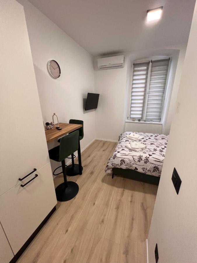 La Guardia Apartment
